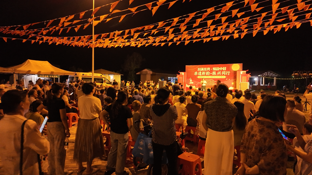 荣华乡龙湾村：“月满龙湾”文明集市开集 文化赋能乡村振兴