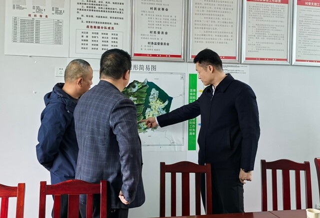 彭韬到温塘镇 上渡街道宣讲党的二十届四中全会精神并调研督导有关工作