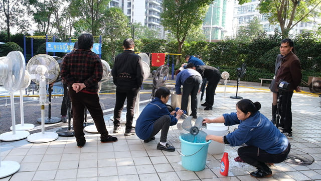 便民服务“不打烊” 新化碧桂园物业把服务送到业主心坎上