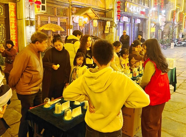 新化县禁毒委员会进社区宣传禁毒知识