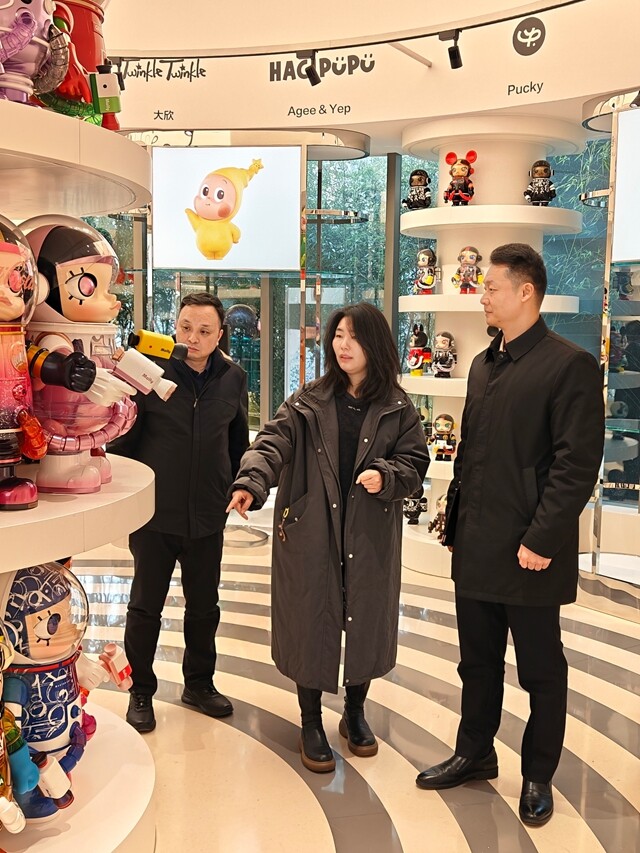 彭韬率队赴北京开展招商引资考察 看望新商代表 共叙乡情 共谋发展