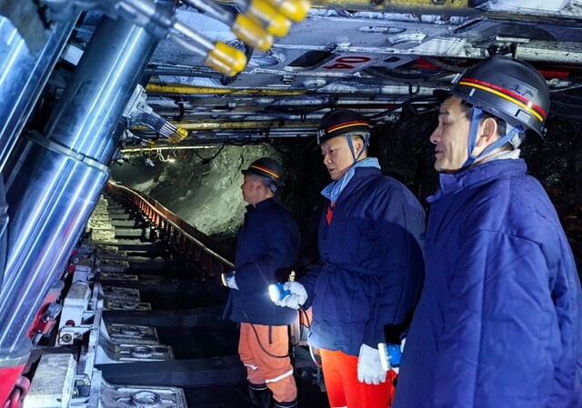 彭韬暗访煤矿安全生产、畜禽养殖污染治理工作