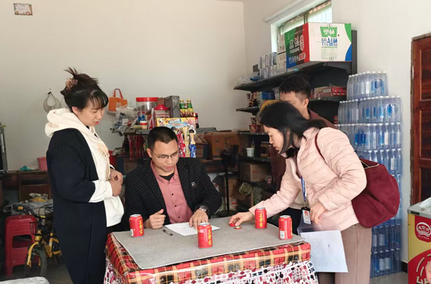 新春走基层 | 曹家镇开展“四稳”走基层·温暖小商户专项行动