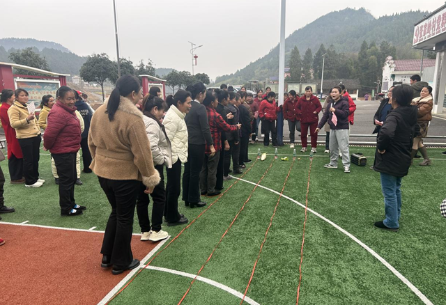 吉庆镇张家岭村举行庆祝“三八”国际妇女节主题活动