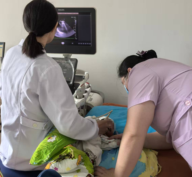 免费新生儿疾病筛查与诊断项目 为新化县新生儿健康“护航”