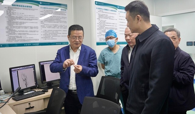 中南大学湘雅二医院赴新化开展医疗专题调研暨“三百工程”专项活动