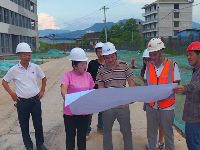 党代表风采 |李海燕：扎根基层27年 以白衣初心守护乡梓健康