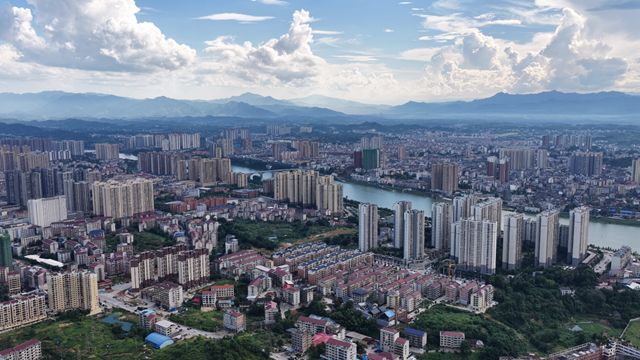 潮起资江 擘画梅山新篇 | 【喜迎“党代会”】五年成就巡礼 路网提质与用地保障促高质量发展