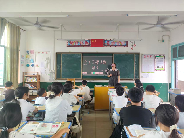 二十年坚守，甘做乡村教育守望者